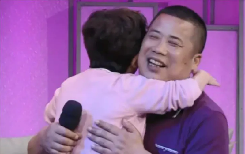 danh-tinh-nguoi-me-cao-1m18-sinh-con-trai-con-1m80-con-vao-dai-hoc-do-thac-si-khi-moi-19-tuoi-2
