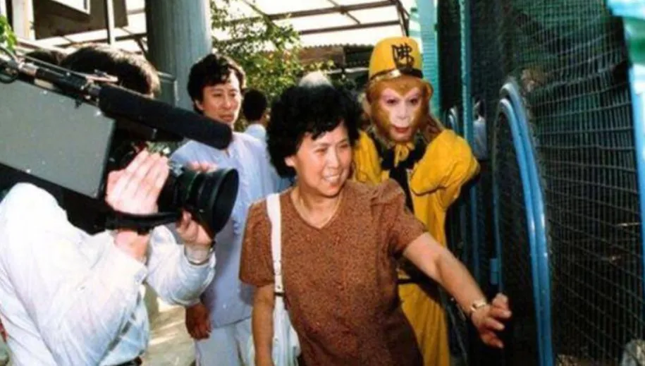 ven-man-bi-mat-tay-du-ky-sau-40-nam-lan-dau-cong-bo-anh-hiem-hang-trieu-khan-gia-xem-phim-khong-nhin-thay-7
