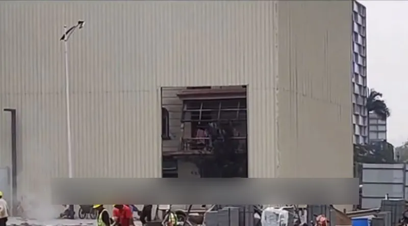 bi-an-can-nha-nam-giua-trung-tam-thuong-mai-nhieu-nam-tha-chiu-canh-ngot-ngat-chu-quyet-khong-di-doi-2