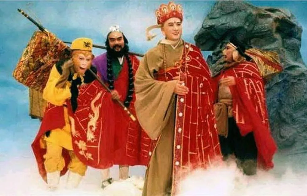 cuoc-doi-bi-tham-cua-sa-tang-dau-tien-trong-tay-du-ky-xem-phim-gio-moi-nhan-ra-4