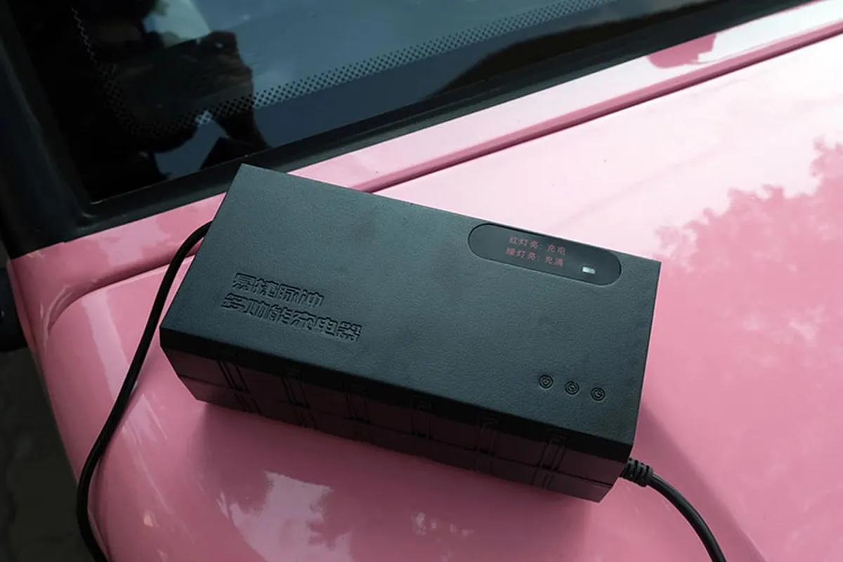 can-canh-xe-o-to-dien-mini-cua-trung-quoc-ban-tran-lan-tai-viet-nam-het-suc-can-than-keo-thiet-thoi-5