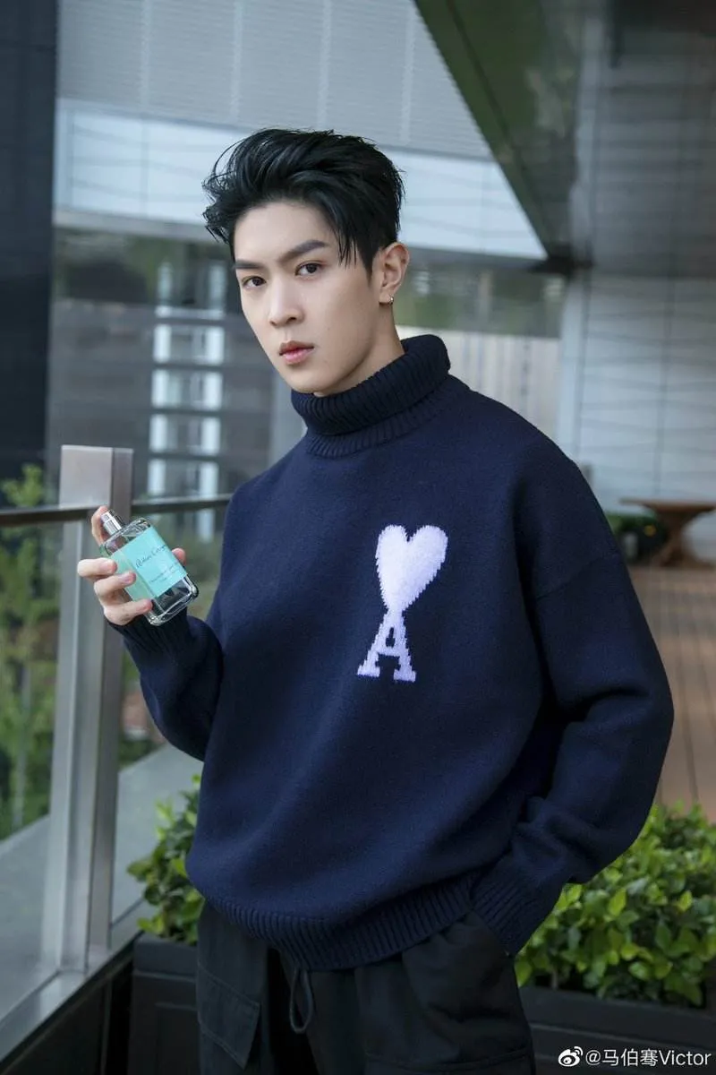 sao-nam-hot-ran-ran-mxh-co-gia-the-khung-hoc-truong-top-dau-the-gioi-bo-me-thuoc-1-dan-so-hiem-1