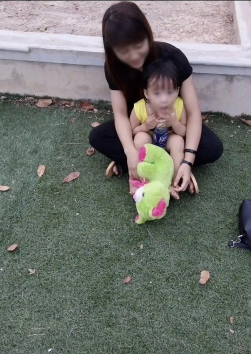 nguoi-me-di-nhat-8-nam-den-khi-ve-nha-con-gai-khong-nhan-ra-3