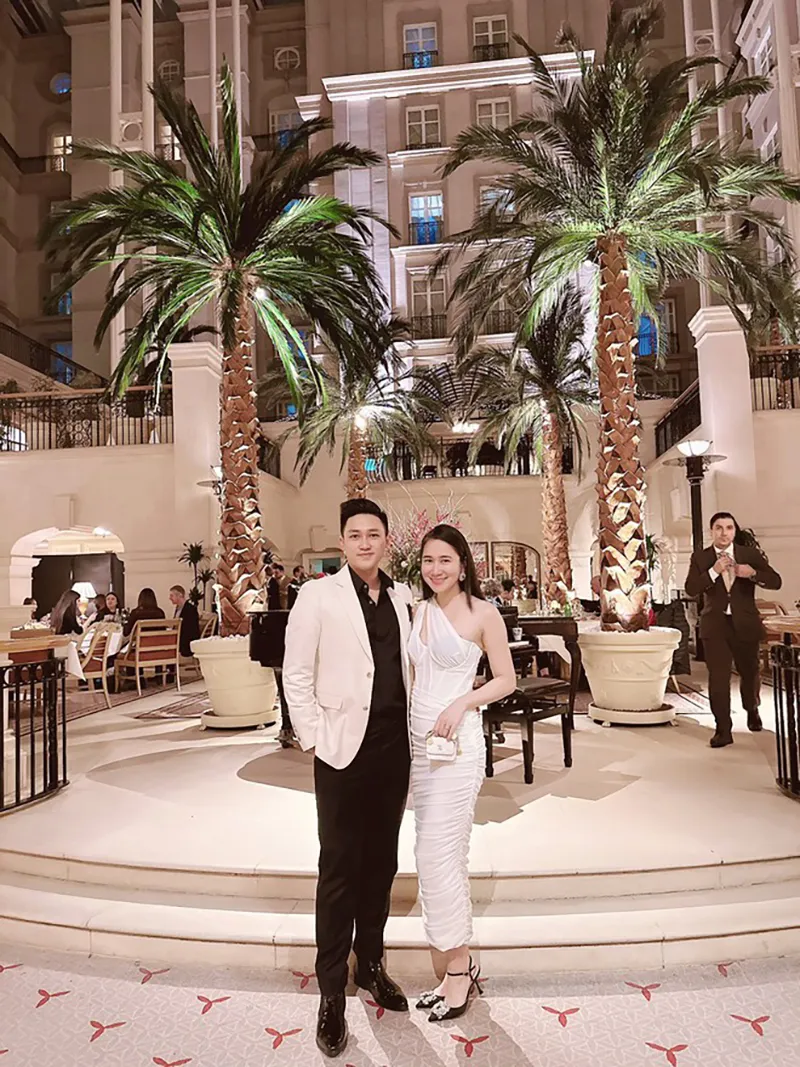 danh-tinh-chang-trai-dem-het-tai-san-danh-dum-ru-ban-gai-du-lich-195-nuoc-muon-tieu-het-tien-