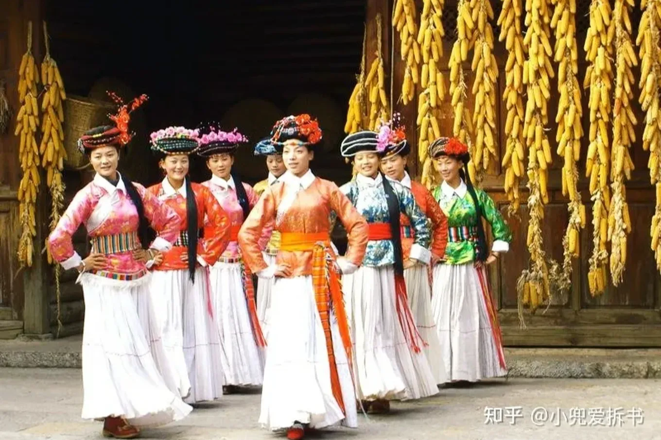 nu-nhi-quoc-trong-tay-du-ky-co-that-ngoai-doi-he-lo-quy-tac-sinh-con-doc-la-ai-cung-choang-1