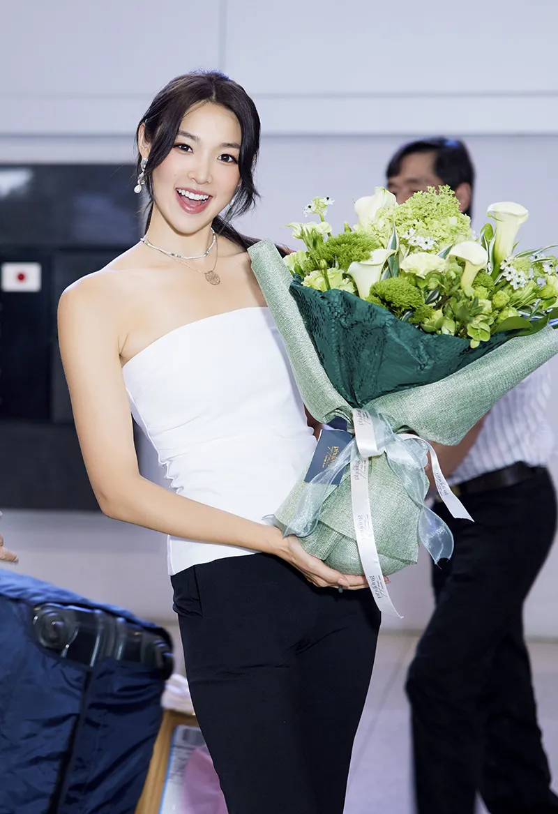 miss-earth-mina-sue-choi-den-viet-nam-tham-du-hop-bao-miss-earth-vietnam-5