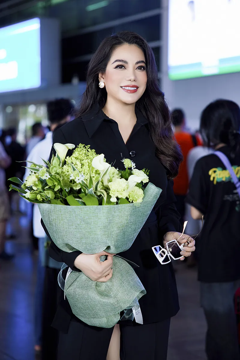 miss-earth-mina-sue-choi-den-viet-nam-tham-du-hop-bao-miss-earth-vietnam-6