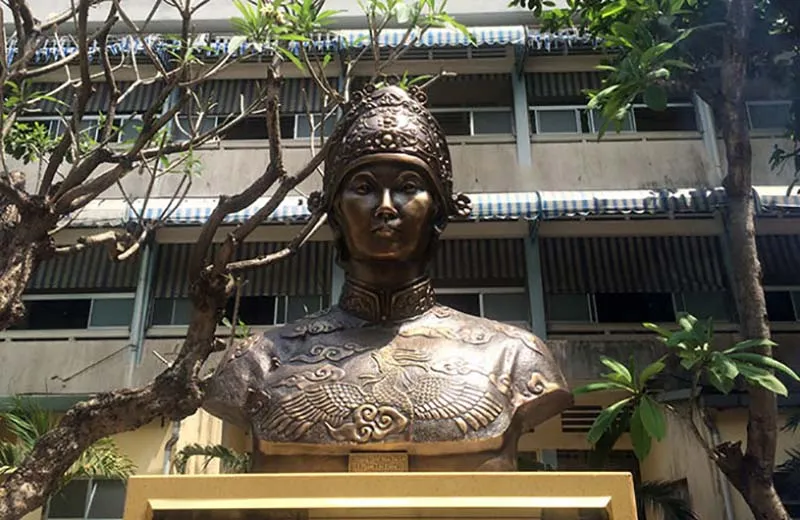 viet-nam-co-mot-noi-nhieu-hoang-hau-nhat-tu-xua-su-that-dang-sau-cai-noi-my-nhan-la-gi-5