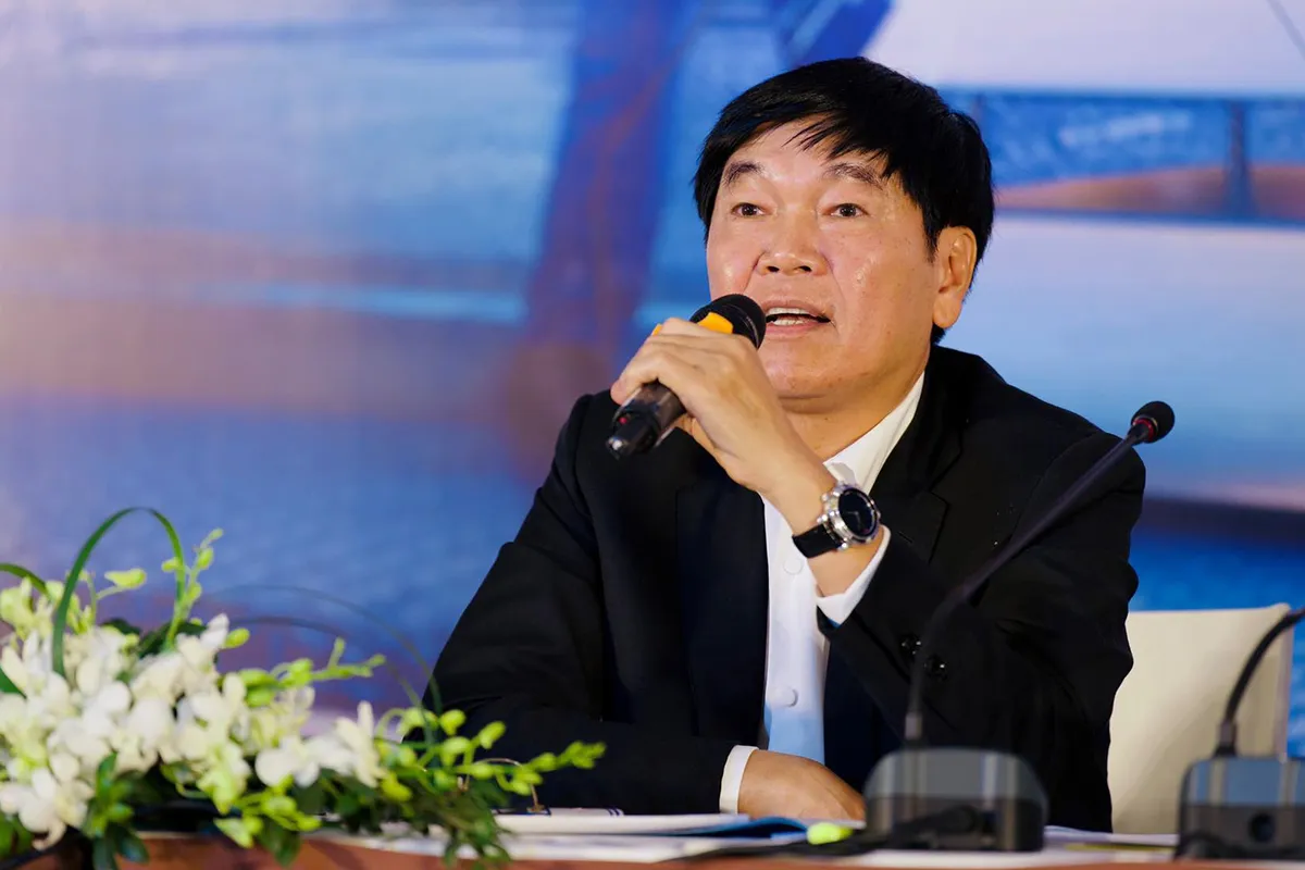 nam-giu-40000-ty-va-giau-nhat-nhi-viet-nam-vi-sao-vua-thep-tran-dinh-long-van-thich-di-tra-da-an-com-nha-3
