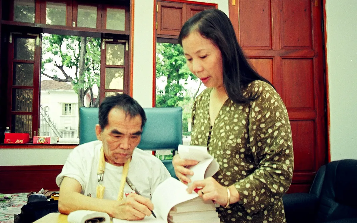 nha-van-hoang-phu-ngoc-tuong-qua-doi-sau-1-thang-vo-mat-4