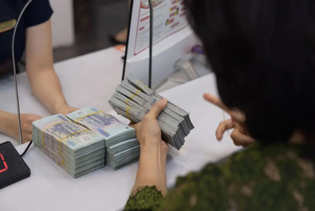 vi-sao-nhan-vien-ngan-hang-khong-bao-gio-gui-tien-tiet-kiem-tai-quay-nghe-xong-ai-cung-tiec-uoc-gi-biet-som-hon-2