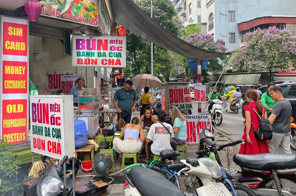 tphcm-thu-phi-long-duong-via-he-doi-tuong-nao-phai-dong-tien-va-dong-bao-nhieu-3