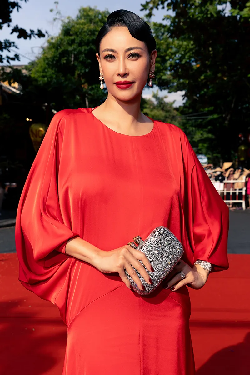 tham-do-show-dien-phuong-dong-ruc-ro-cua-vungocson-5