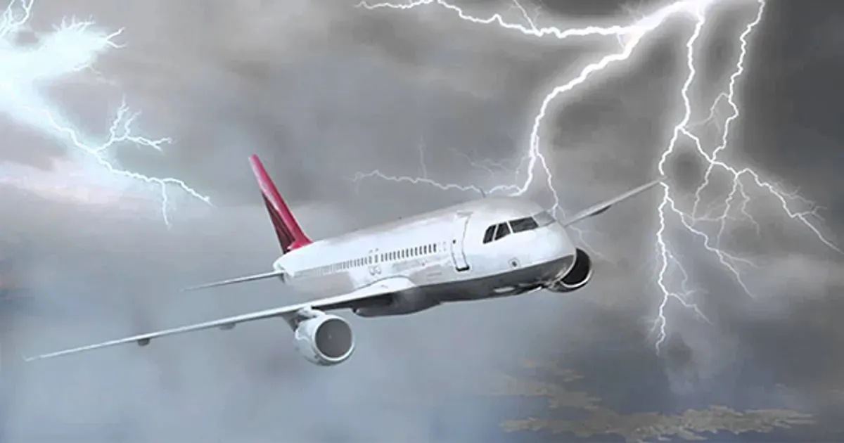 vi-sao-troi-mua-sam-set-nhung-may-bay-van-khong-bi-danh-trung-1