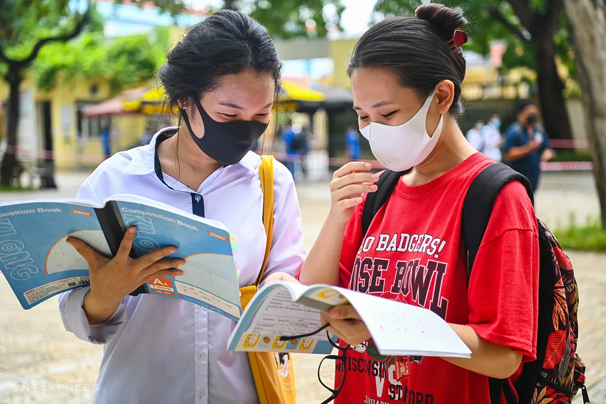 het-han-dang-ky-nguyen-vong-dai-hoc-thi-sinh-luu-y-5-moc-thoi-gian-quan-trong-lam-ho-so-tranh-bi-thiet-3