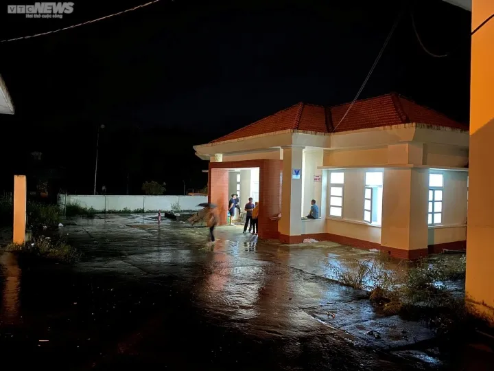 xot-xa-canh-ngo-chien-si-csgt-ra-di-trong-vu-sat-lo-deo-bao-loc-chi-con-10-ngay-nua-dam-cuoi-1