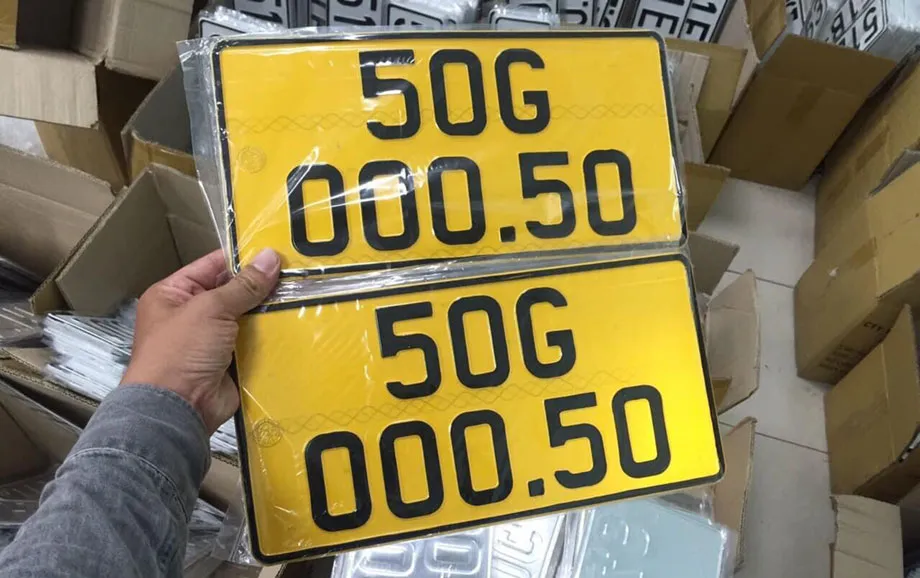 y-nghia-bien-so-xe-mau-vang-khac-gi-bien-mau-trang-neu-khong-doi-co-bi-xu-phat-2