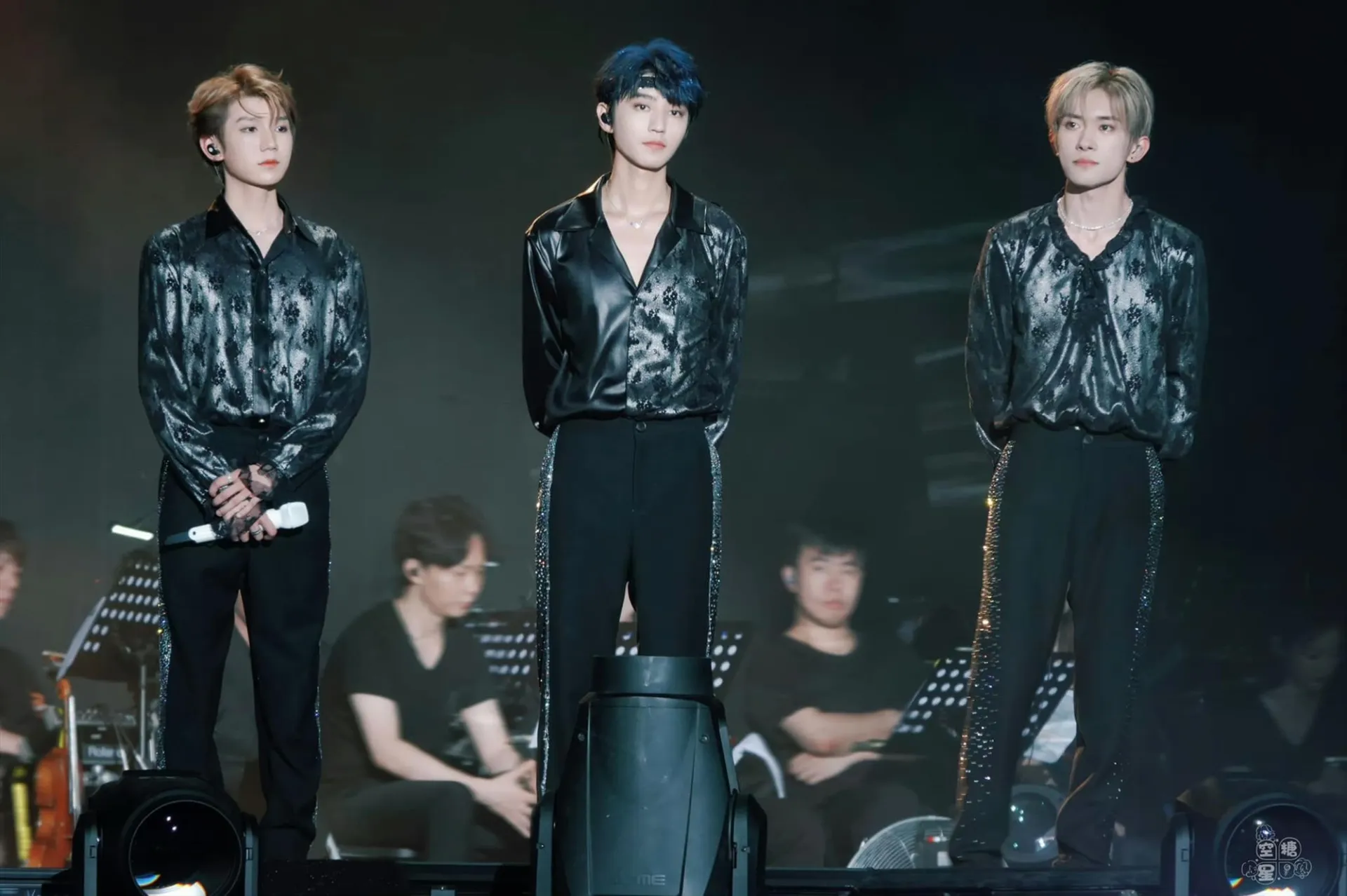 concert-10-nam-cua-tfboys-duoc-vi-nhu-train-to-busan-phien-ban-trung-quoc-2