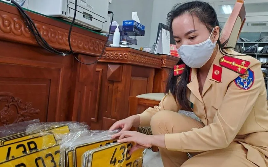 nam-2023-chi-co-1-truong-hop-duy-nhat-ban-xe-khong-can-phai-thu-lai-bien-so-nguoi-dan-luu-y-3