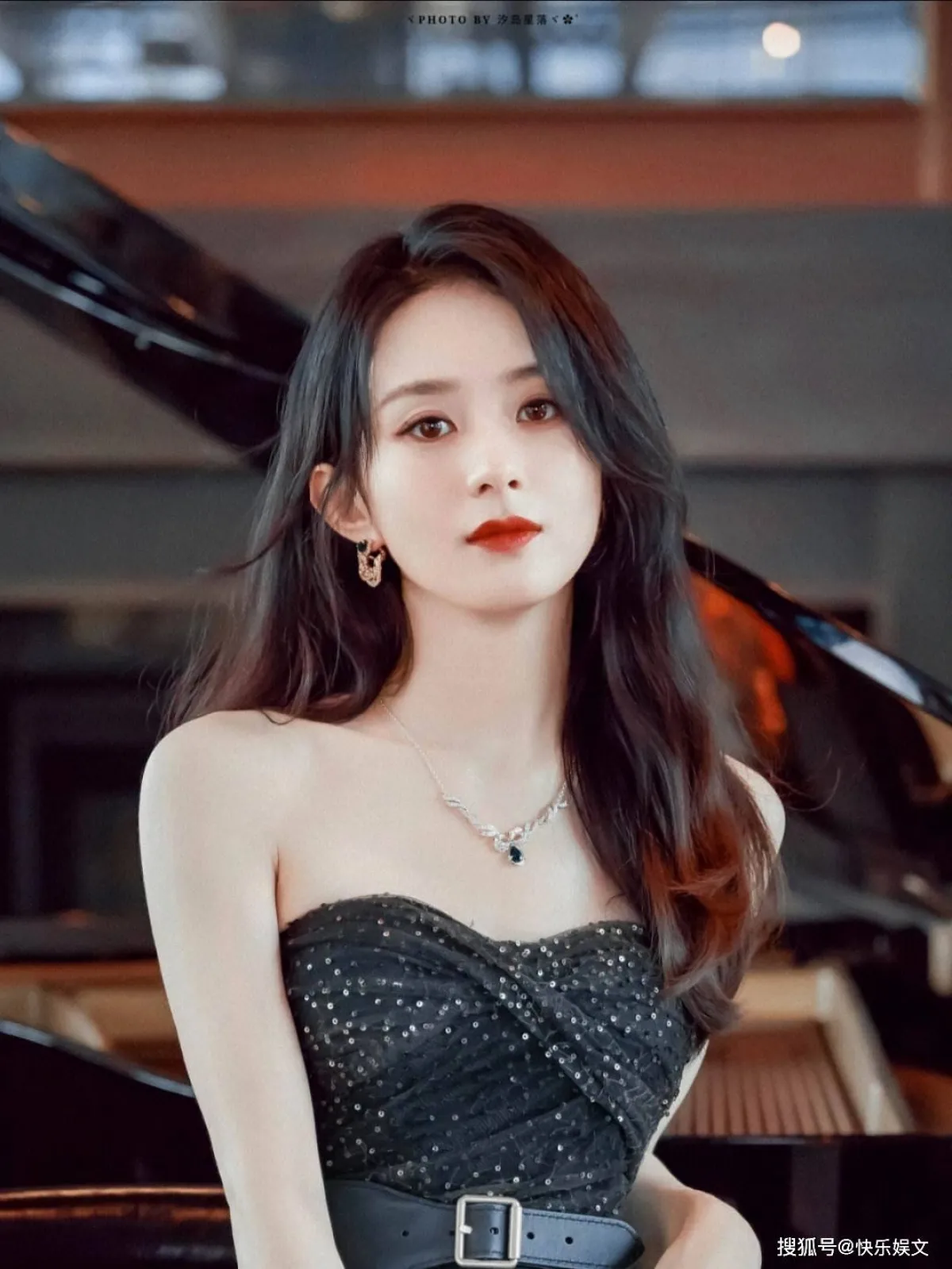 trieu-le-dinh-am-tham-lam-tu-thien-nhung-lai-bi-netizen-chi-trich-nguyen-nhan-vi-sao-1
