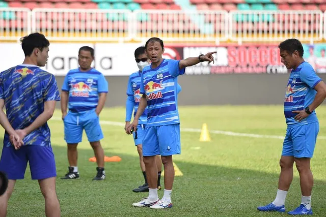 va-cham-giao-thong-khien-3-thanh-vien-clb-hagl-ra-di-co-1-tien-dao-khong-qua-khoi-5