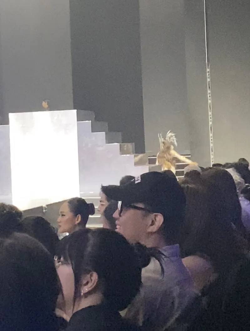 anh-thu-te-nga-tren-san-khau-the-face-vietnam-3