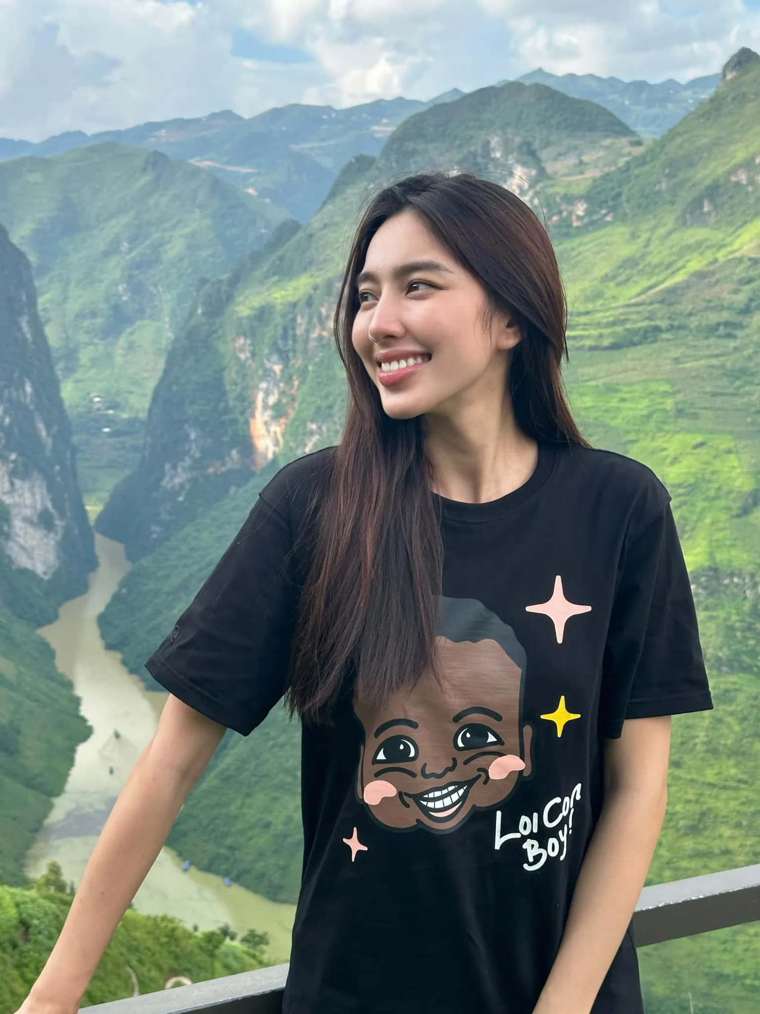 thuy-tien-lien-tuc-dinh-han-bi-mang-vi-dang-anh-tuoi-cuoi-luc-y-nhi-gap-chuyen-bi-hoi-don-ve-quang-linh-2