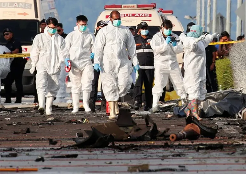 xot-xa-loi-nhan-cuoi-cung-cua-phi-cong-trong-vu-may-bay-malaysia-gap-nan-nhu-du-bao-truoc-ket-cuc-buon-5