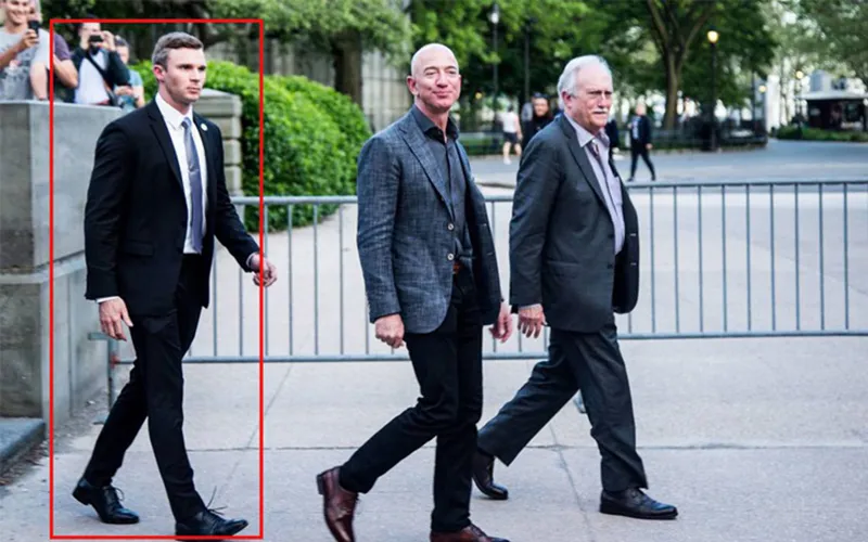 cau-do-vi-sao-ty-phu-duoi-viec-ve-si-cuu-mang-minh-nguoi-co-iq-cao-chua-chac-tra-loi-dung-4