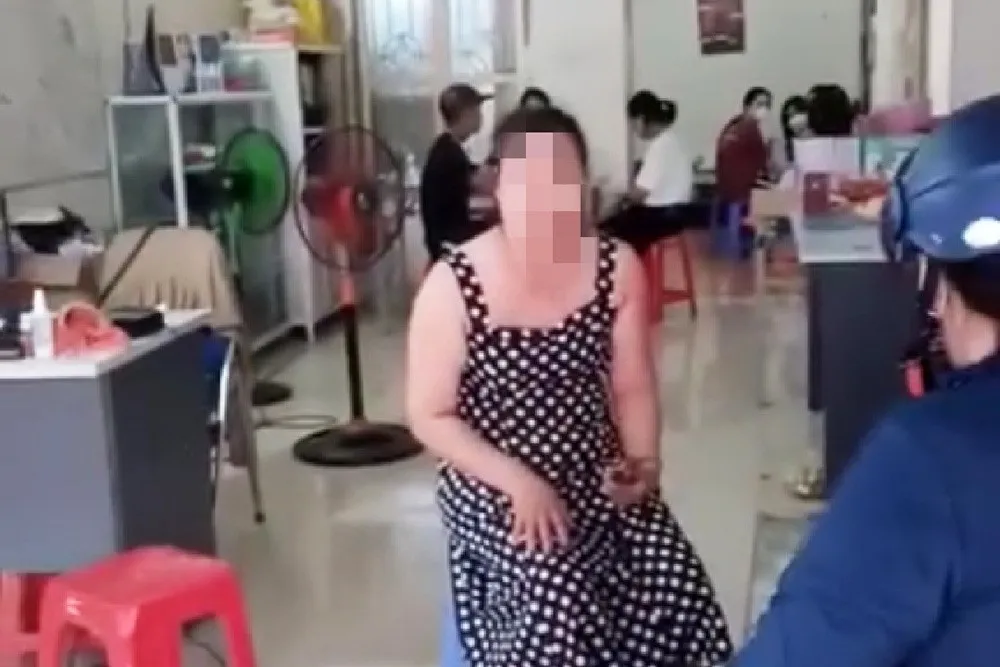 danh-tinh-nhom-bong-hong-den-tu-y-lay-mau-cua-hoc-sinh-hai-phong-khien-phu-huynh-so-xanh-mat-3