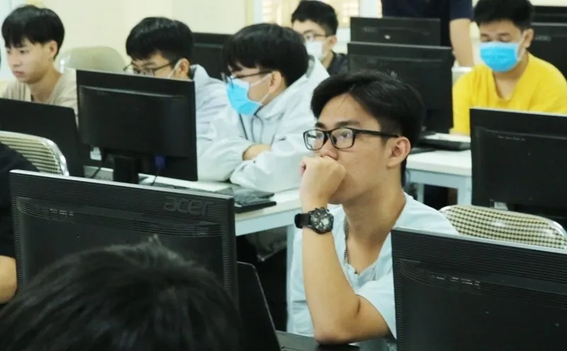 mot-nganh-hoc-o-viet-nam-la-vua-cua-moi-nghe-diem-chuan-dai-hoc-cao-nhat-gan-nhu-tuyet-doi-4