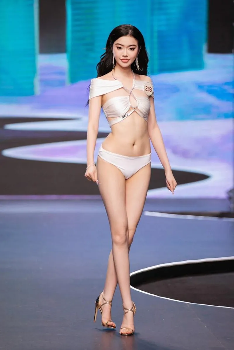 mot-thi-sinh-miss-grand-vietnam-lo-khoanh-khac-ho-henh-tren-san-khau-khan-gia-khong-dam-nhin-5