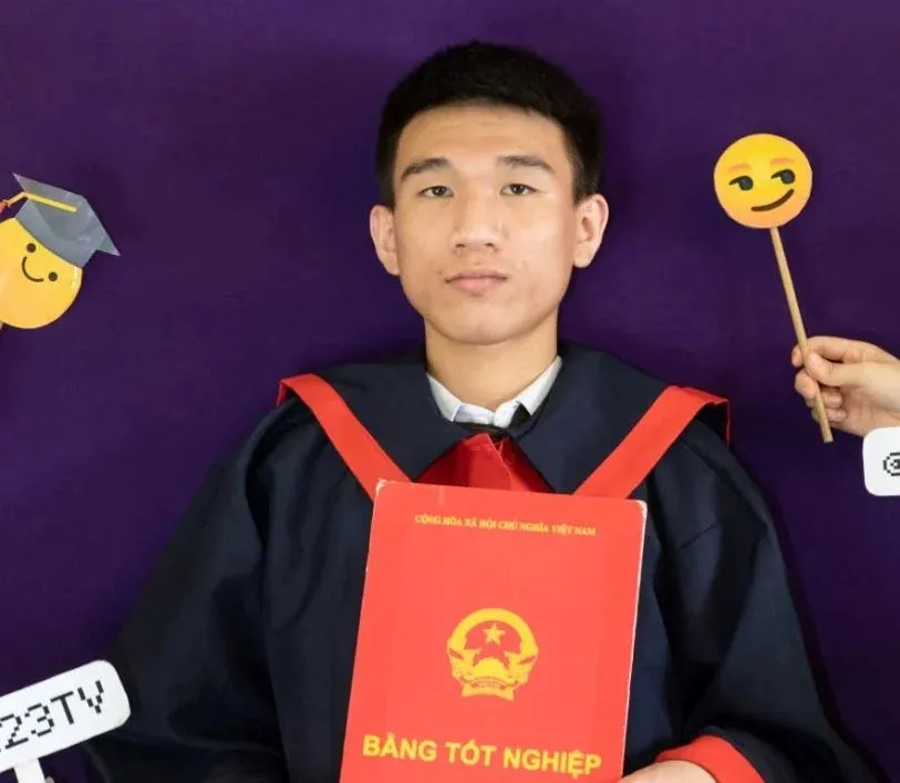 me-cua-thu-khoa-bi-truot-nguyen-vong-1-con-toi-hoc-sut-dau-me-tran-cung-khong-bang-cac-ban-cong-diem-vung-1