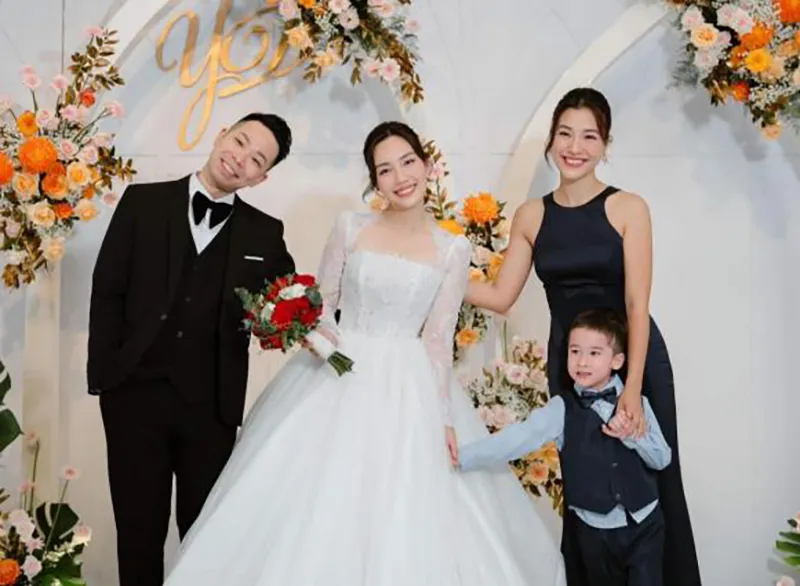 nha-phuong-dien-do-trang-lan-at-co-dau-trong-dam-cuoi-nhung-duoc-khen-vi-ly-do-ngoai-le-10