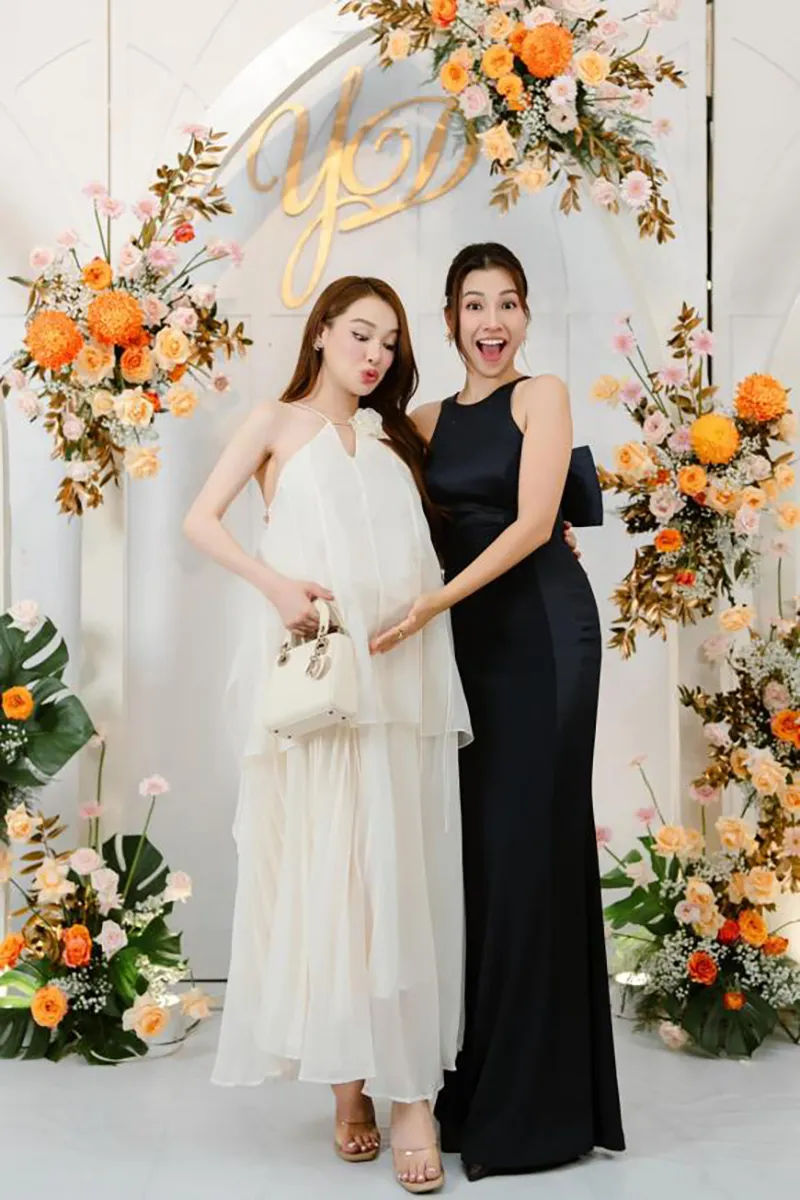 nha-phuong-dien-do-trang-lan-at-co-dau-trong-dam-cuoi-nhung-duoc-khen-vi-ly-do-ngoai-le-8