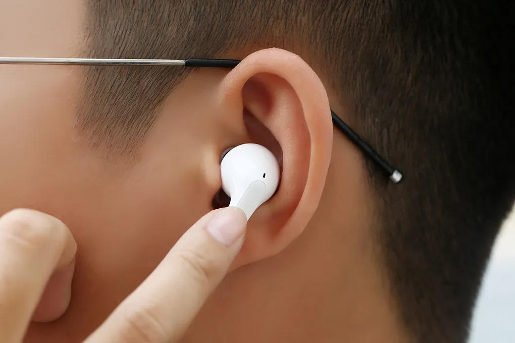 nut-bam-bluetooth-trong-dien-thoai-tuong-loi-thoi-ai-ngo-co-4-chuc-nang-an-tuyet-voi-khong-biet-rat-phi-4