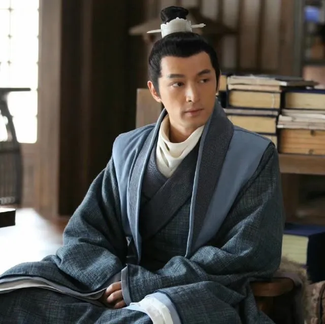 nua-dem-ho-ca-bat-ngo-dang-status-toi-da-tan-luc-het-suc-roi-netizen-lo-sot-vo-cau-cuu-4