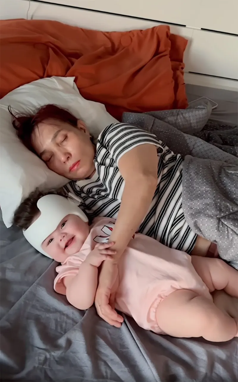 con-gai-5-thang-tuoi-mac-chung-dau-khong-tron-cap-doi-dong-gioi-viet-nam-dua-con-sang-my-dieu-tri-4