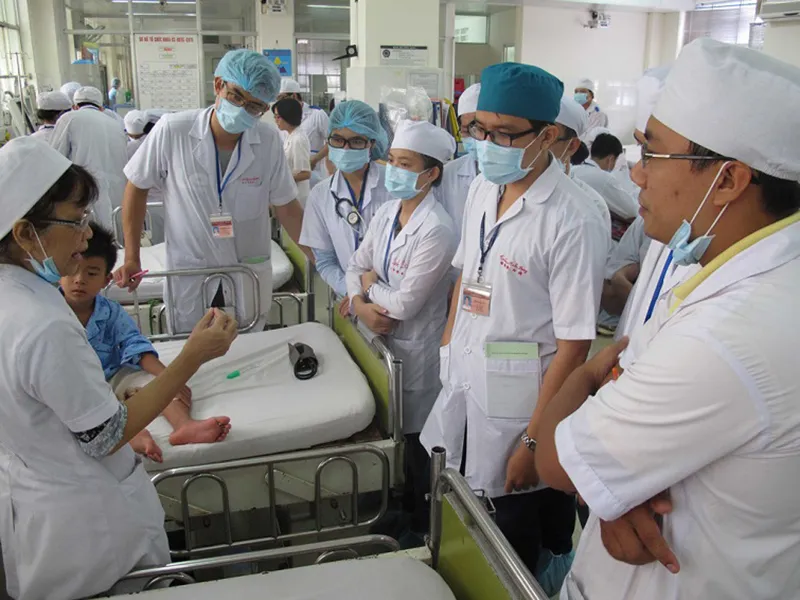 nam-2023-hoc-phi-cac-truong-dai-hoc-y-duoc-tang-dinh-cua-dinh-co-nganh-100-trieu-nam-3
