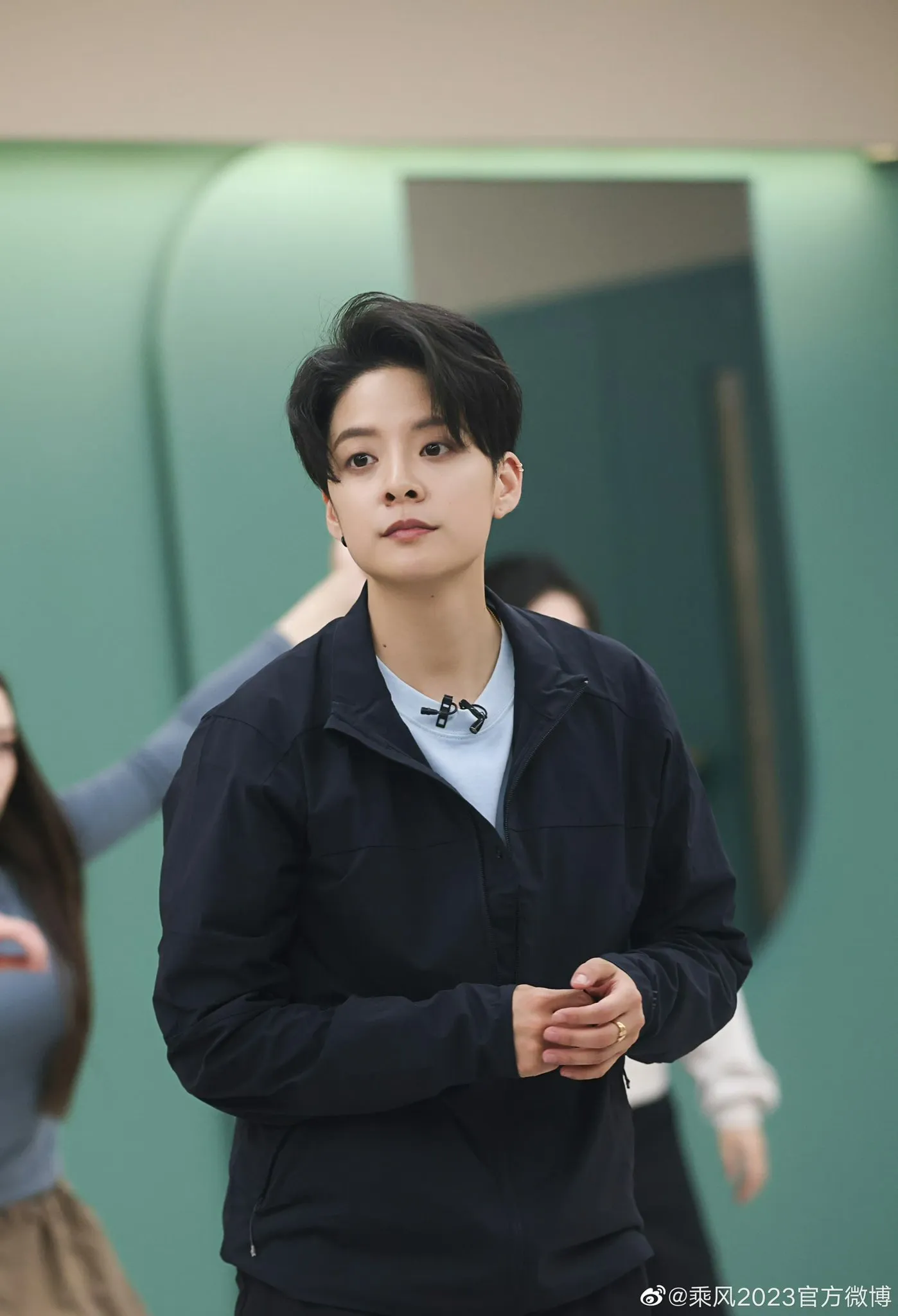 ro-tin-gil-le-tham-gia-chi-dep-dap-gio-re-song-ban-viet-7