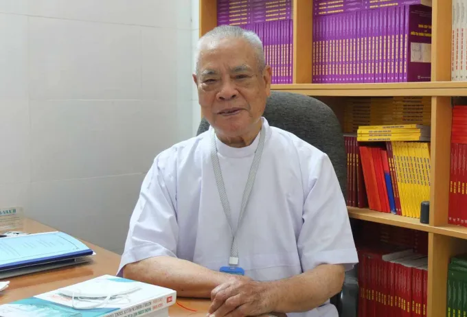 mot-bac-si-5-gio-sang-deu-dan-den-benh-vien-da-qua-doi-o-tuoi-92-hang-dai-y-bac-si-xep-hang-tien-biet-5