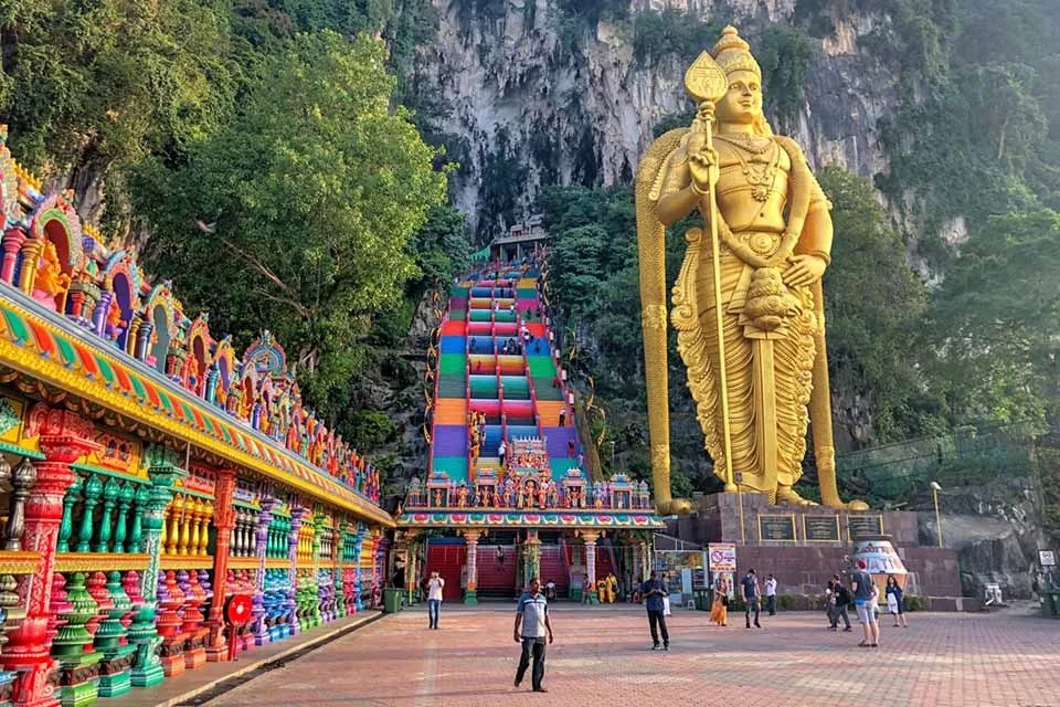 tu-nay-nguoi-viet-di-du-lich-o-5-quoc-gia-nay-khong-can-doi-tien-van-co-the-su-dung-vnd-tha-ga-6