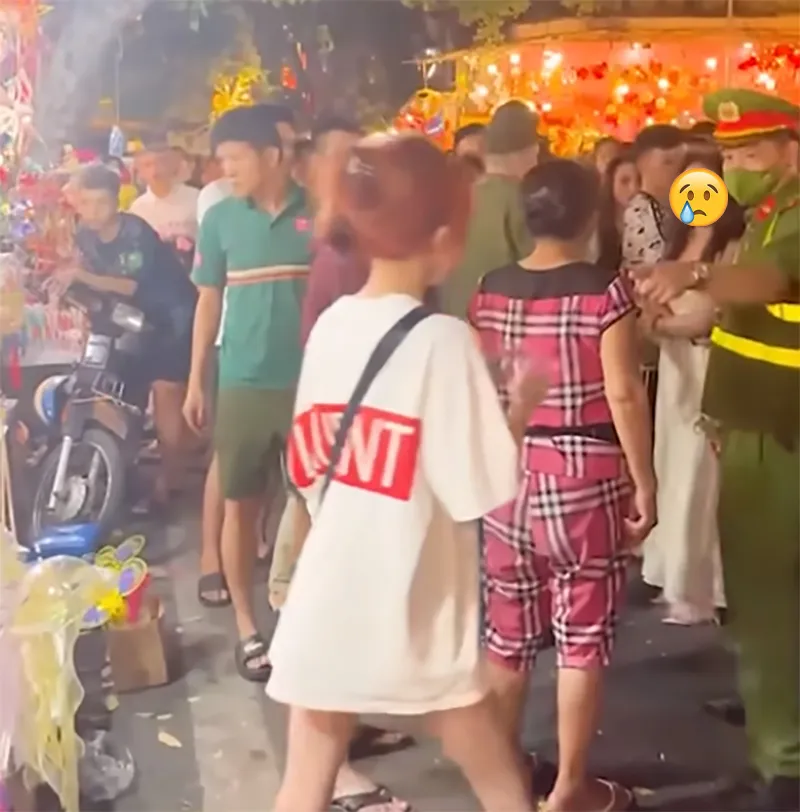 di-chup-hinh-trung-thu-nhung-bi-nghi-khong-mua-den-long-ung-ho-co-gai-bi-chu-tiem-tac-dong-vat-ly-5