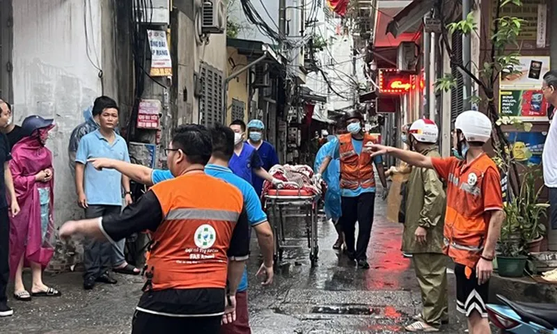 btv-dai-vtv-nghen-ngao-nen-khoc-tren-song-truc-tiep-khi-dua-tin-ve-cac-nan-nhan-qua-doi-trong-vu-chay-chung-cu-mini-6