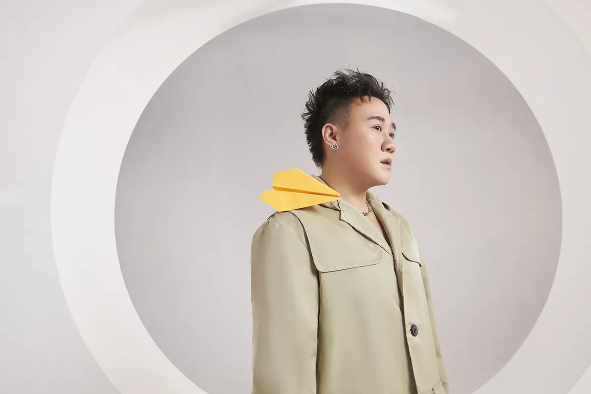 chi-sau-48-gio-mo-ban-concert-cua-trung-quan-idol-da-het-sach-ve-2-khu-7