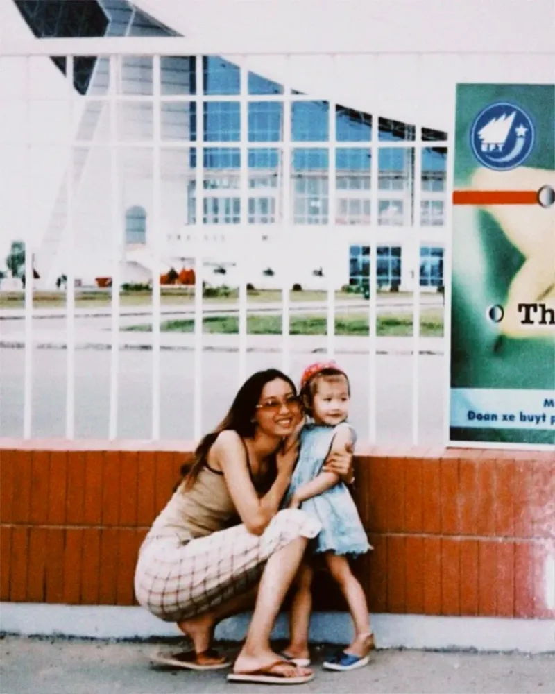 gia-the-khung-cua-vo-sap-cuoi-doan-van-hau-9