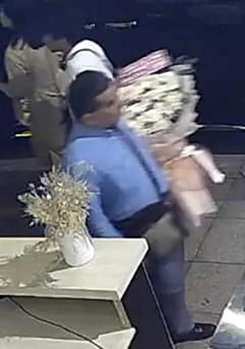 thuong-xuyen-bi-theoi-doi-quay-roi-ly-nha-ky-cong-khai-toan-bo-hinh-anh-cua-ke-xau-3