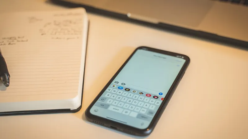 nhung-thu-tuyet-doi-khong-dat-gan-dien-thoai-di-dong-neu-khong-muon-gap-hoa-1