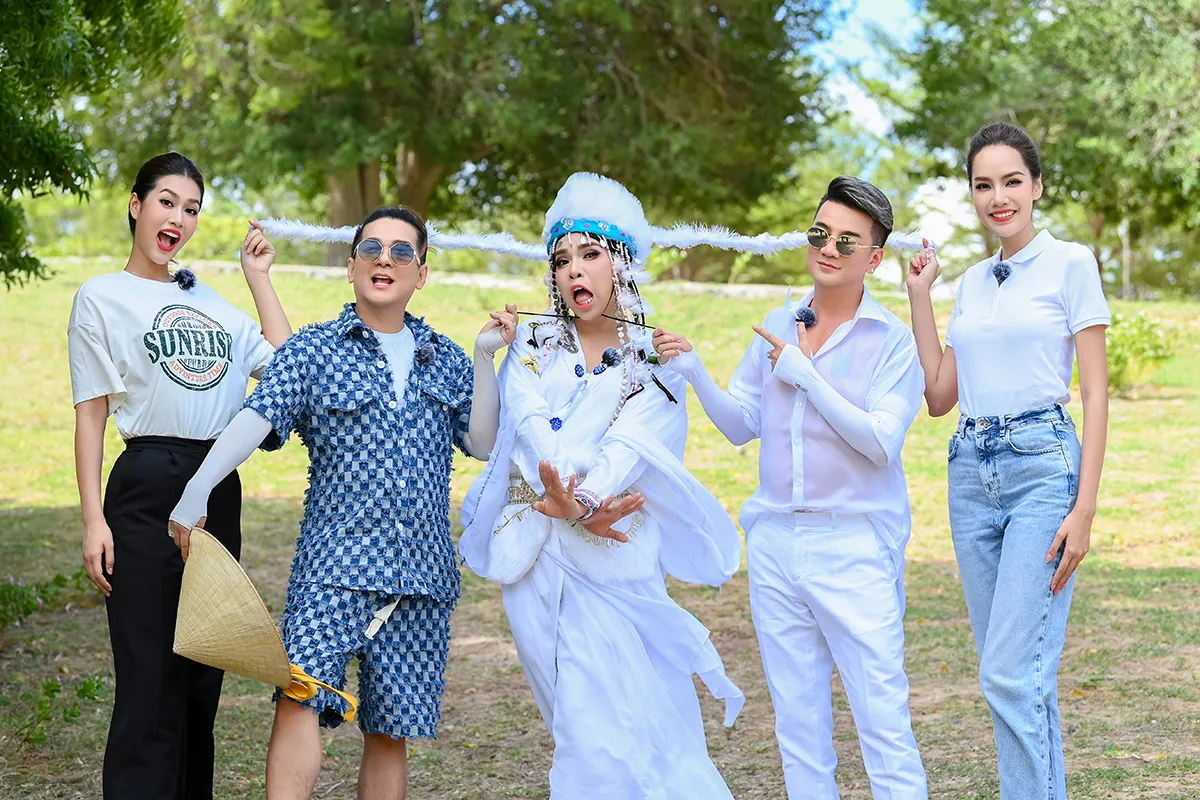 DAI CHIEN AM THUC DAM VINH HUNG1164