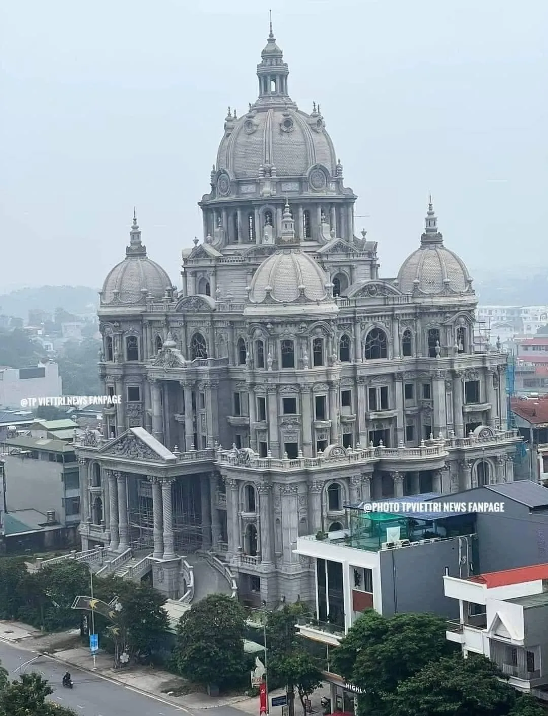 danh-tinh-chu-lau-dai-nguy-nga-nhat-nhi-viet-nam-o-phu-tho-xay-dung-tu-2019-gio-moi-xong-4